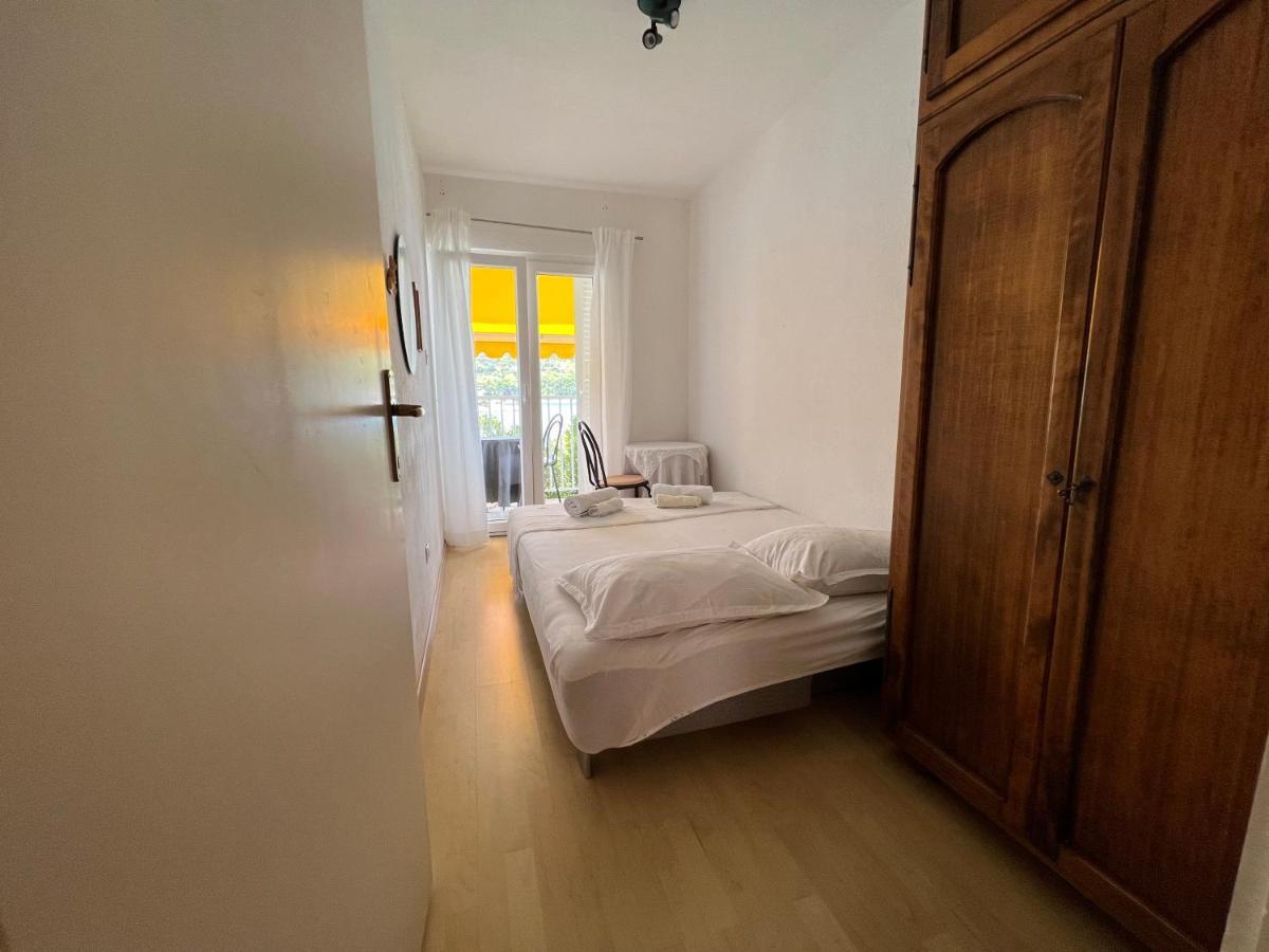 Apartman Blaga ポヴィヤ エクステリア 写真