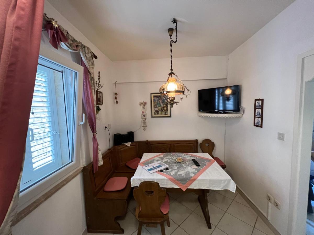 Apartman Blaga ポヴィヤ エクステリア 写真